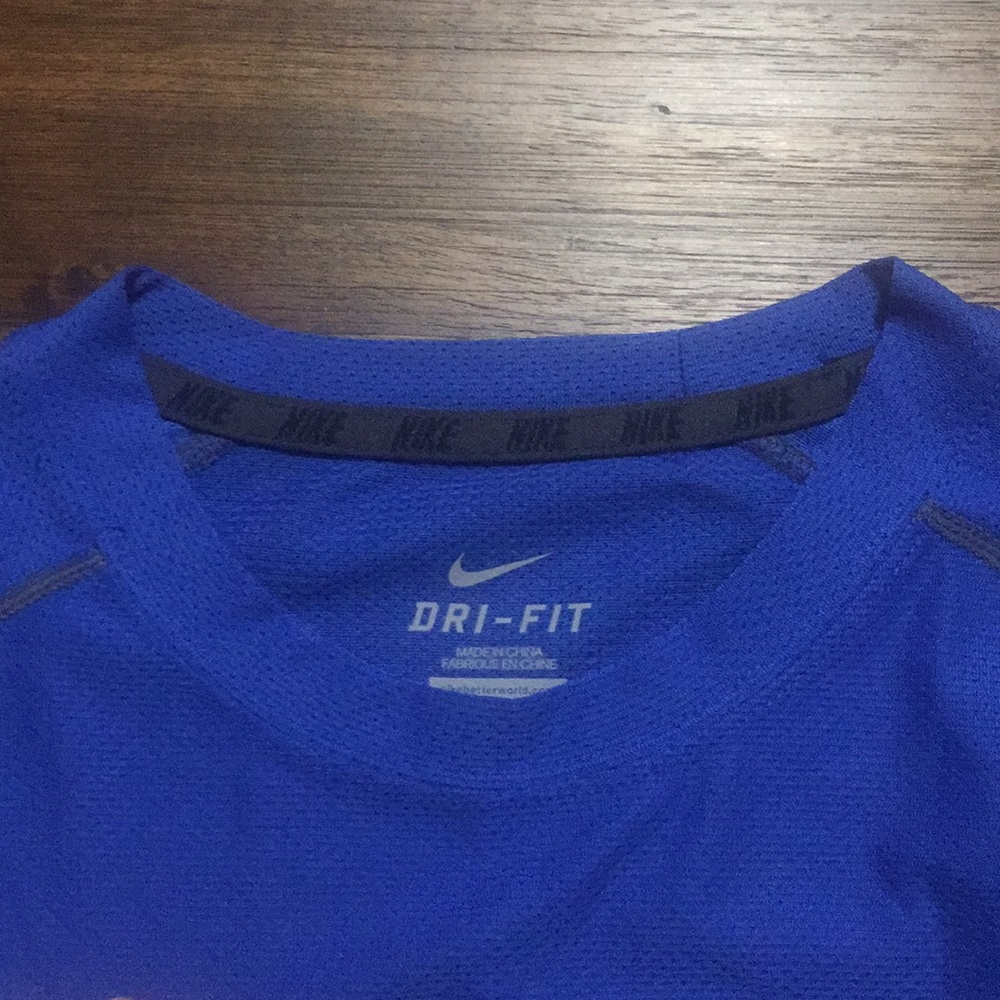 NIKE DRI FIT athletic shirt in royal blue - Picture 5 of 6